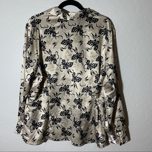 Apt. 9 Butterfly Button Down Blouse - Picture 3 of 3